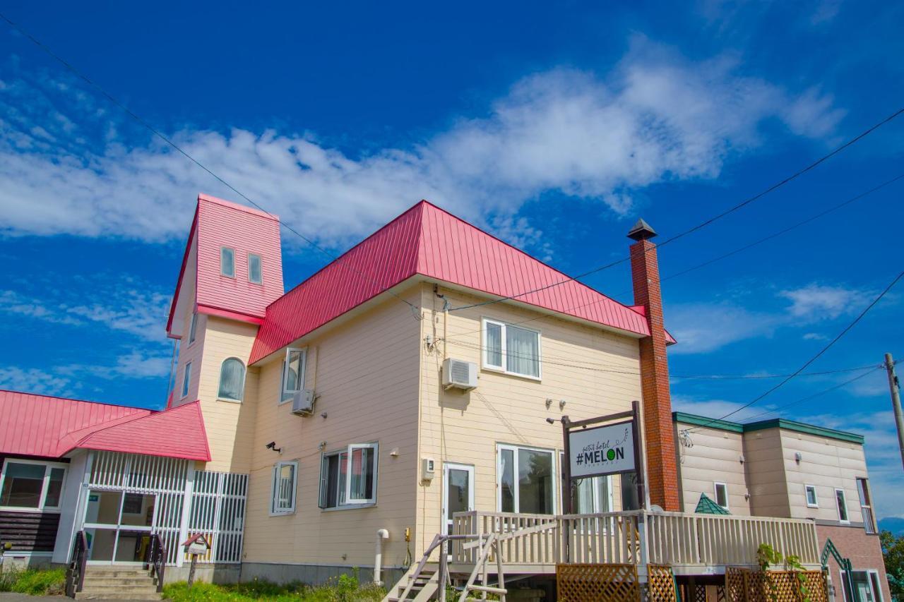 Petit Hotel Melon Furano Exterior photo